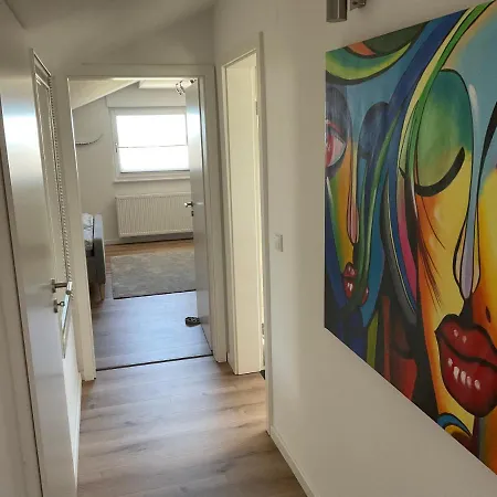 Charmante 100 Qm شقة *